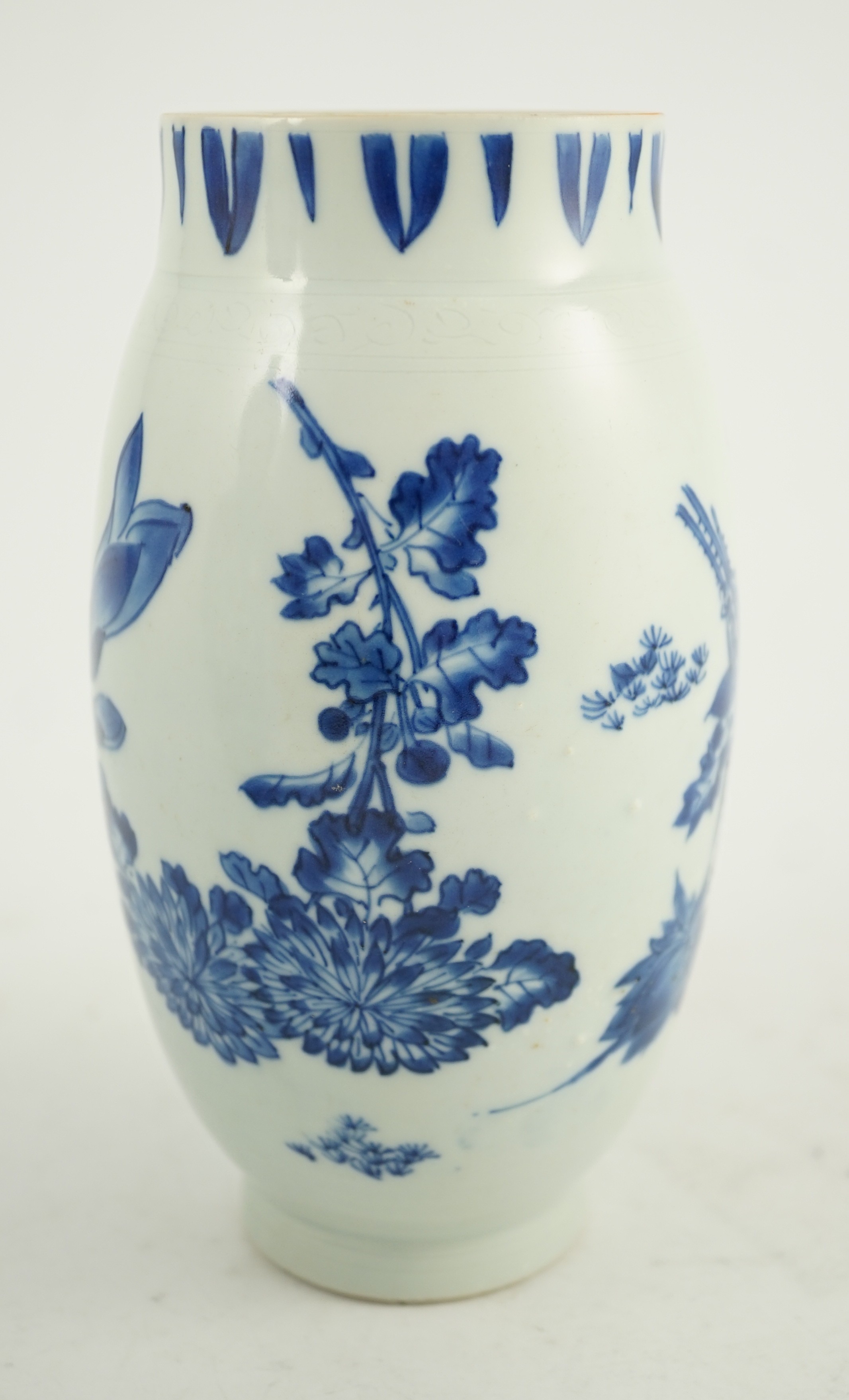 A Chinese Transitional blue and white jar, c.1640, 19cm high, cover lacking
